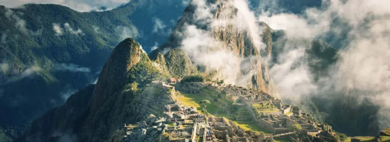 Tour Valle Sagrado + Machu Picchu 2 Días 1 Noche